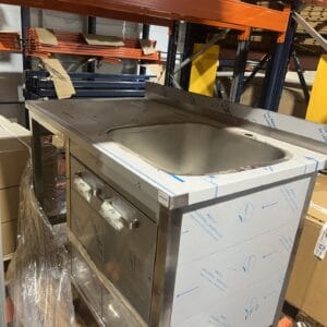 Vitrum Table w/doors and sink