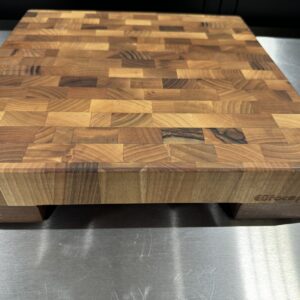 Euroceppi Tréskurðarbretti á fótum  40 cm - Walnut